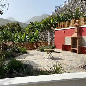https://banana-house-hermigua.in-canary-islands.com