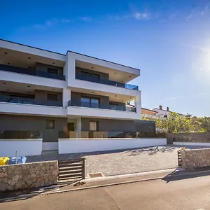 https://skubic-apartments.primorje-gorskikotar.com