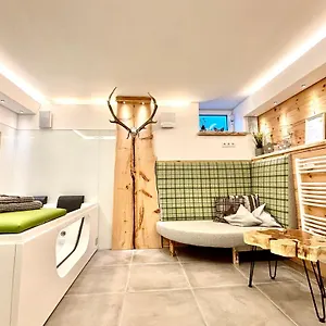 Im Usseltal - Zirben - Monheimer Alb - Altmuehltal - Familie Geyer Daiting Apartment